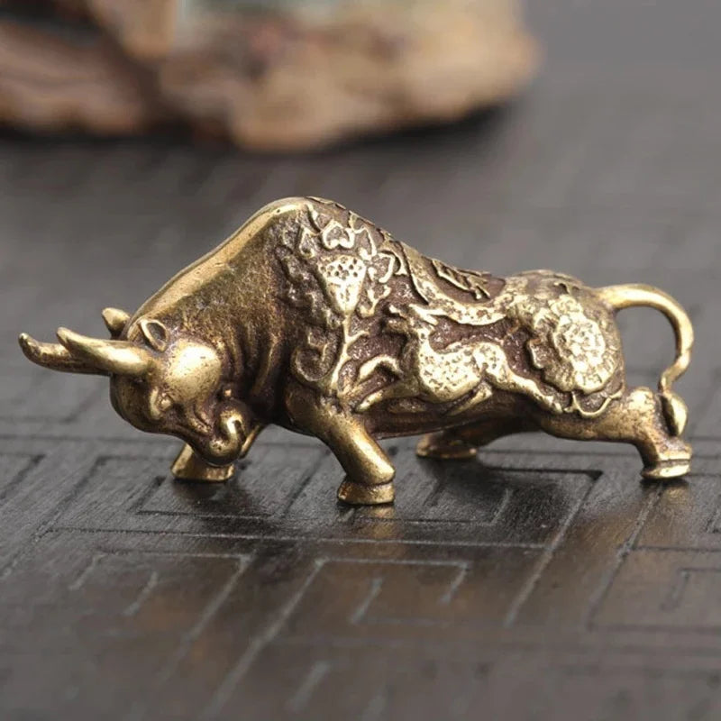 Brass Lucky Bullfighting Statue Home Office Decoration Ornaments Copper Crafts Animal Miniature Figurine Bring Wealth Desk Decor