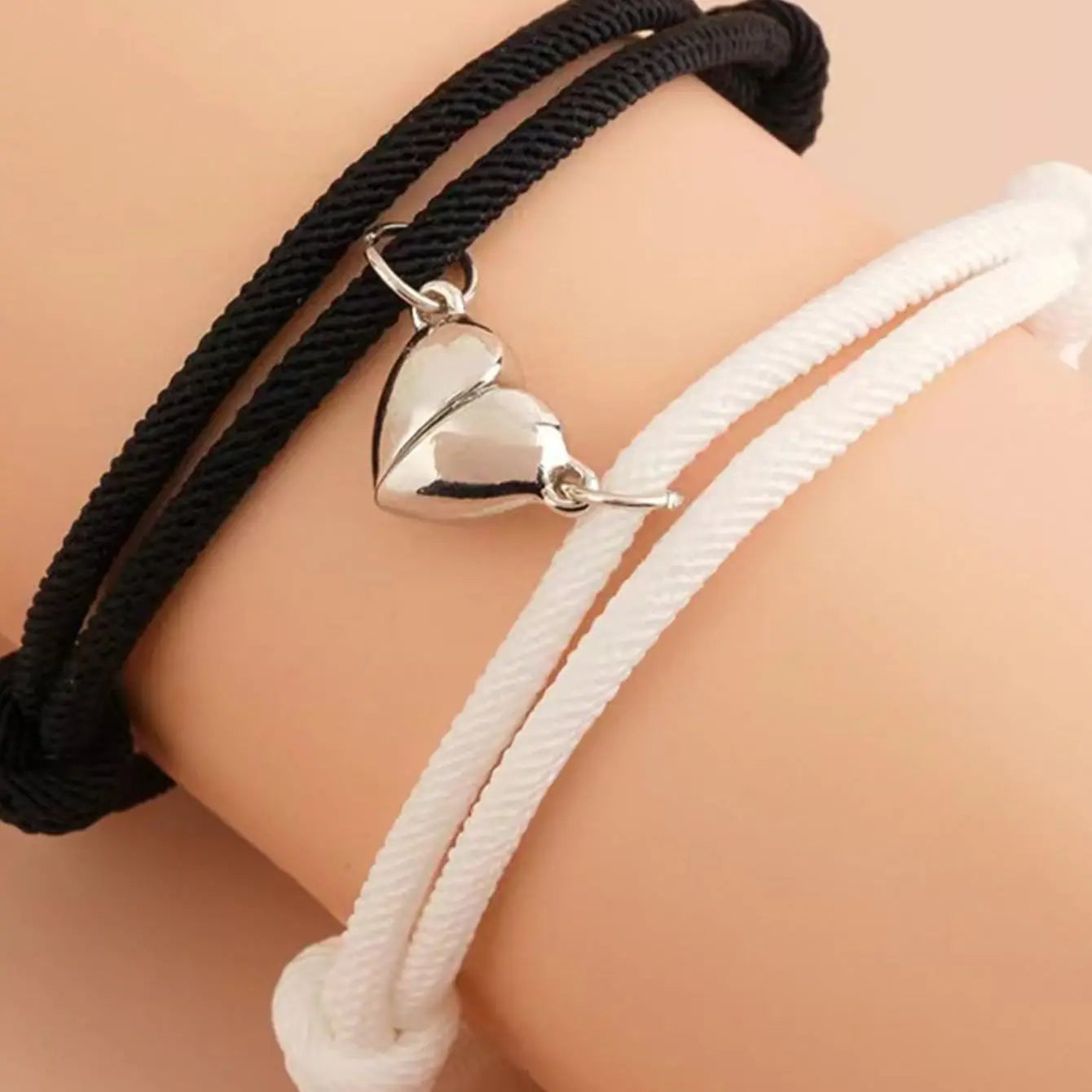 2 Pice Color Black White Hand Rope Love Magnetic Couple Good Friend Good Brother Party Student Travel Fashion Elegant Silver Mul