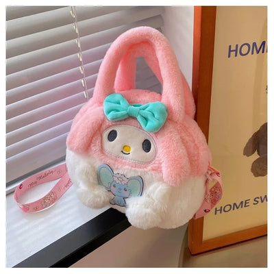 حقيبة ظهر Kuromi من Kawaii Sanrio مصنوعة من القطيفة ومطبوع عليها رسوم متحركة لحن Cinnamoroll وحقيبة يد محشوة من Pochacco ورسوم كرتونية كهدية للبنات