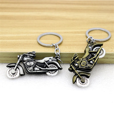 Creative Motorcycle keychain Retro Heavy Locomotive Metal Keyrings Fashion Car Key Fob Accessories For Men Cool Souvenir Gifts